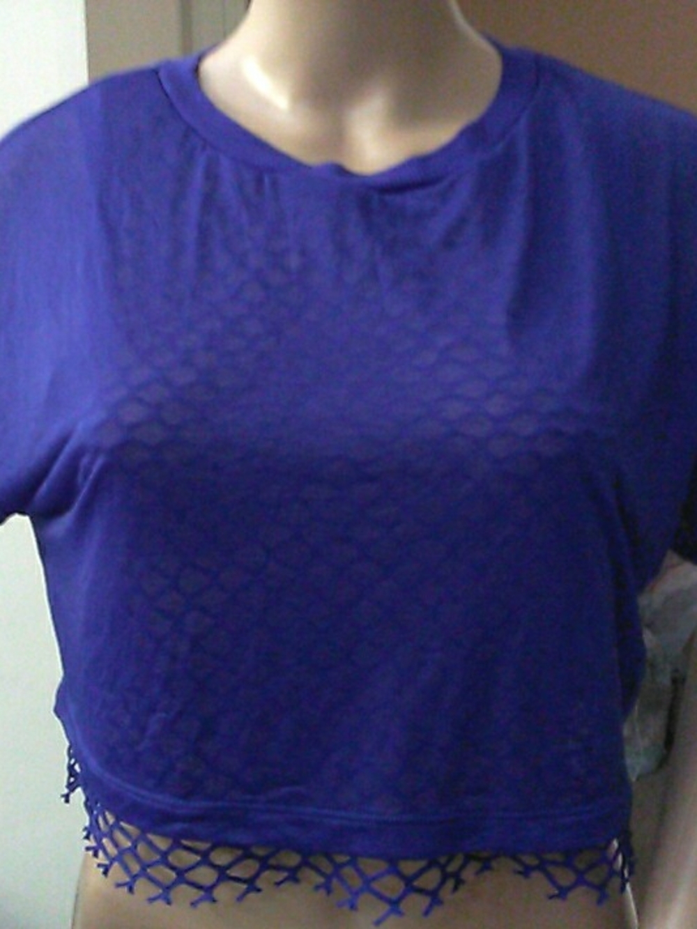 ALO Yoga Purple Crochet-Hem Crop Top (SUPER COOL LOOK) SHEERNESS